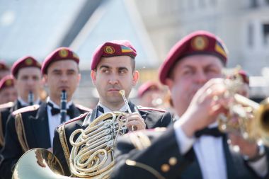Kiev, Ukrayna 9 Mayıs 2016: insanlar Ukrayna Bağımsızlık günü kutluyor