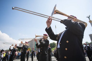 Kiev, Ukrayna 9 Mayıs 2016: insanlar Ukrayna Bağımsızlık günü kutluyor