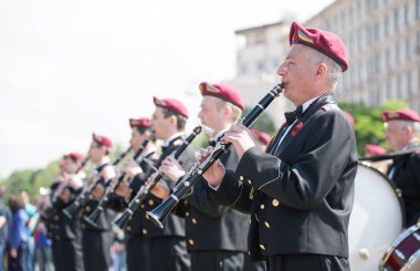 Kiev, Ukrayna 9 Mayıs 2016: insanlar Ukrayna Bağımsızlık günü kutluyor