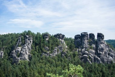 Kumtaşı Dağları bir görünüme Bastei, Kurort Rathen, Sakson İsviçre, Almanya, Bastei Köprüsü'nden.