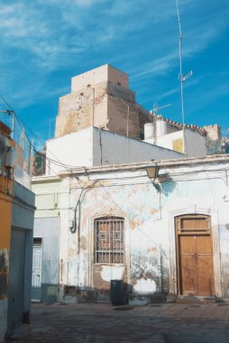 Almeria, İspanya - 11 Şubat 2016: Bir sokak Almeria eski şehrin