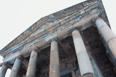 Garni, Ermenistan - 31 Aralık 2016: Earthqua yakın çekim detayları