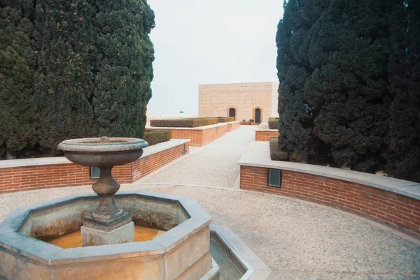 Eingang zur mittelalterlichen maurischen Festung Alcazaba in Almeria, Garde — Stockfoto