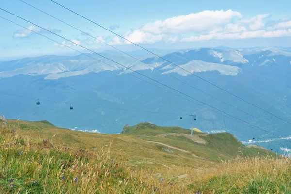 여름이 카 르 파 티아 산맥 경치의 파노라마 보기 — 스톡 사진