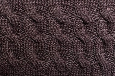 Doku kahverengi örgü yün kazak ile süsleme