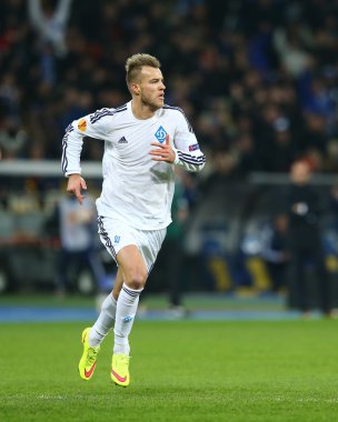 Andriy Yarmolenko gol gol, Uefa Avrupa Ligi yuvarlak 16 ikinci bacak maç Dinamo ve Everton arasında kutluyor