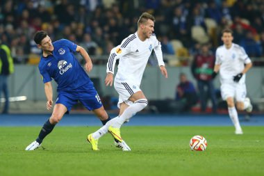 Andriy Yarmolenko topu, Uefa Avrupa Ligi yuvarlak 16 ikinci bacak arasında maç Dinamo ve Everton ile çalışır