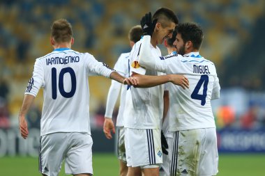 Dinamo Kiev oyuncular kutluyor gol Uefa Avrupa Ligi yuvarlak 16 ikinci bacak maç Dinamo ve Everton arasında