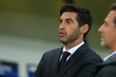 Kharkiv, Ukrayna - 13 Eylül, 2017: portre Shakhtar Donetsk koçu Paulo Fonseca. Şampiyonlar Ligi. Shakhtar - Napoli. Metalist Stadyumu