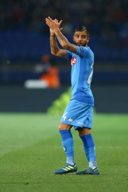 Kharkiv, Ukrayna - 13 Eylül, 2017: Lorenzo Insigne ortağı için alkışlar. Şampiyonlar Ligi. Shakhtar - Napoli. Metalist Stadyumu