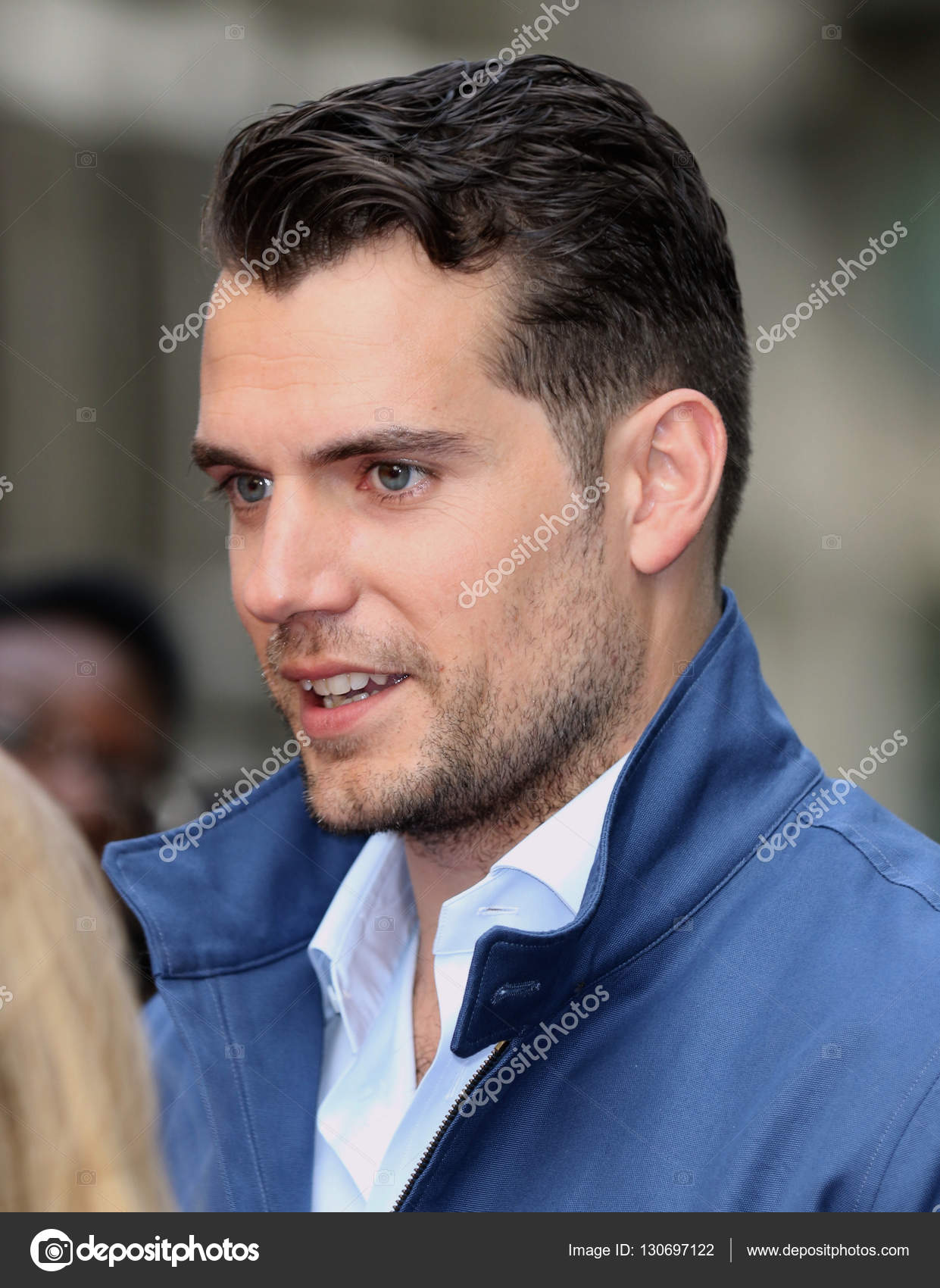 depositphotos_130697122-stock-photo-actor-henry-cavill.jpg