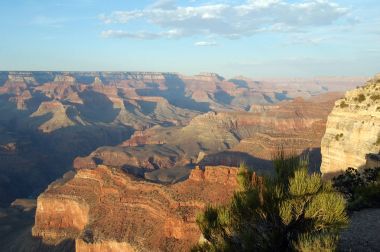 Grand Kanyon Milli Parkı güneşli gün manzara görünümü, Arizona, ABD
