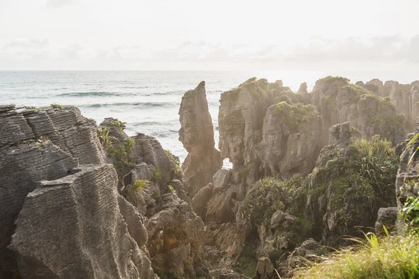 Punakaiki Pancake Rocks and Blowholes, Costa Oeste, Nova Zelândia — Fotografia de Stock