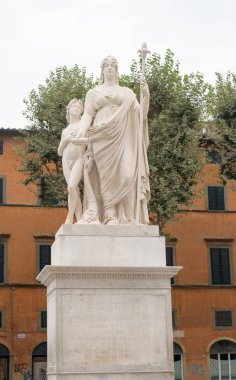 Maria Louisa İspanya, Düşes Lucca Lucca, İtalya'nın heykeli