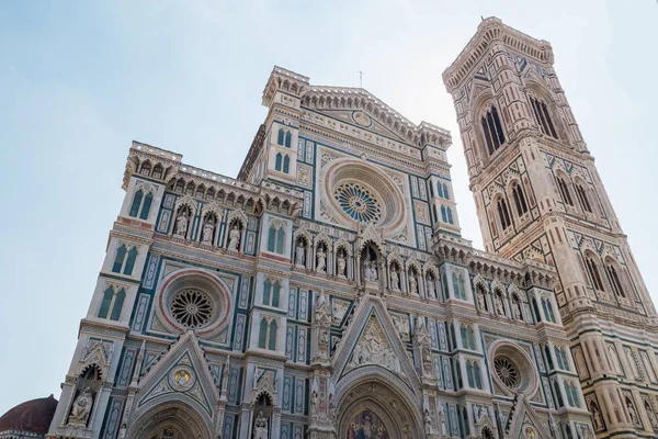 Duomo Santa Maria Del Fiore en Piazzale Michelangelo en Florencia, Toscana, Italia — Foto de Stock
