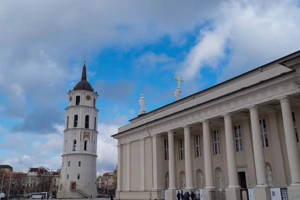 De kathedraal van St. Stanislav en St. Vladislav. Vilnius, Litouwen, Europa — Stockfoto