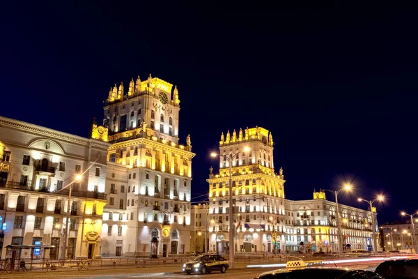 Grindar i Minsk - det gamla tornet vid centralstationen, Vitryssland — Stockfoto