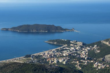 Becici, Karadağ. Yükseklerden Becici köyünün manzarası