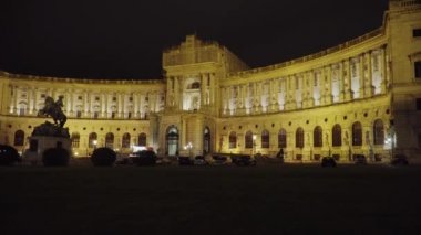 Geceleri Viyana 'daki Hofburg İmparatorluk Sarayı' nda. Avusturya