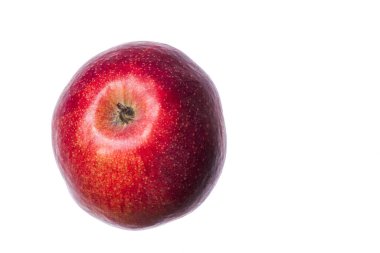 Beyaz arkaplanda kırmızı elma meyvesi izole