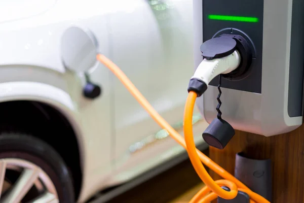 Araç elektrifikasyon sürüş.