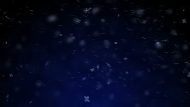 Chute de vrais flocons de neige, neige épaisse, tempête de neige, prise de vue sur fond bleu foncé — Video