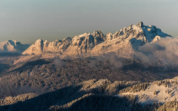 Impressive alpine mountain range — Stock Photo, Image