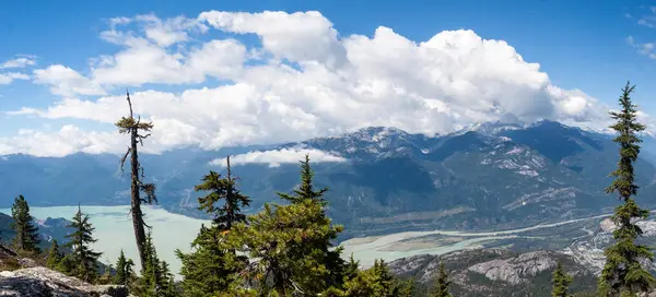 Scenic View Squamish River Emptying Howe Sound British Columbia Canada — Stock Photo, Image