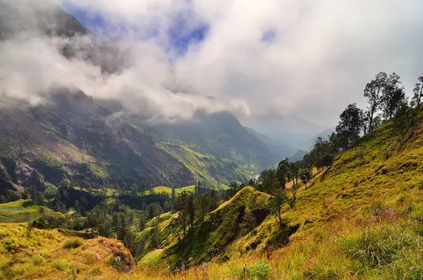 Scenic View Mountains Mount Rinjani Lombok West Nusa Tenggara Indonesia — Stock Photo, Image