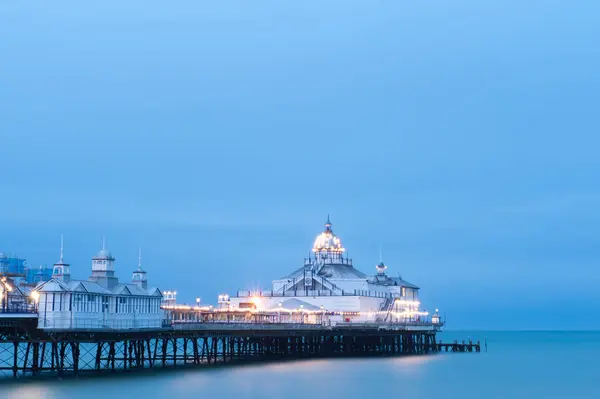 Schilderachtig Uitzicht Eastbourne Pier Bij Schemering East Sussex Engeland — Stockfoto