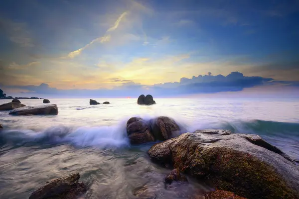 Malaysia Pantai Teluk Cempedak Vista Panoramica Delle Onde Del Mattino — Foto Stock