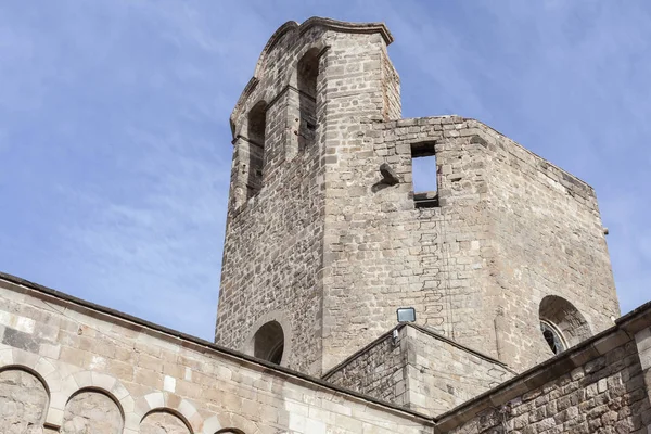 Ο Πύργος της εκκλησίας ρωμανικός μοναστήρι Sant Pau del στρατόπεδο, στην συνοικία του raval. Βαρκελώνη. — Φωτογραφία Αρχείου