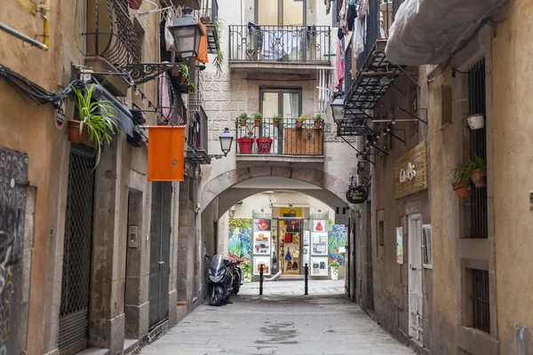 Calle típica del barrio del Born de Barcelona . —  Fotos de Stock