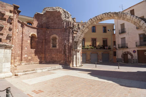 Ruínas da igreja, Iglesia Vella ou Iglesia de la Sang, Alcover, província de Tarragona, Catalunha, Espanha . — Fotografia de Stock