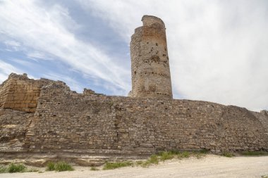 Guimera, İspanya-Mayıs 7,2015: Eski riuns Kalesi, Guimera ortaçağ köyü il Lleida, Katalonya, İspanya.