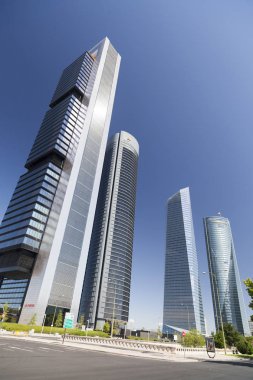 Madrid, İspanya-Temmuz 25,2015: Dört gökdelen kulede Cuatro Torres iş alanı, Madrid.