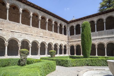 Manastır manastır benedictine Romanesk tarzı, Monestir Santa Maria de RIPOLL, RIPOLL, il Girona, İspanya.