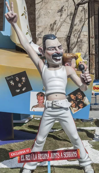 Fallas, Falles, παραδοσιακό και φημισμένο γιορτή, Freddy Mercury ninot, μαριονέτες, Βαλένθια, Ισπανία. — Φωτογραφία Αρχείου