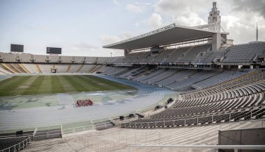 Barcelona, İspanya-Haziran 15,2015: İç olimpik stadyum Lluis şirketlerinin parck Montjuic, Barselona.