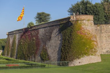 Barcelona, İspanya-Ekim 9,2014: Castle, Montjuic ya, üstüne Park Montjuic, Barselona.