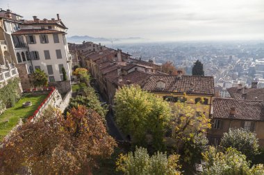 Bergamo, İtalya-Kasım 4,2015: Şehir Manzaralı, Bergamo, İtalya.