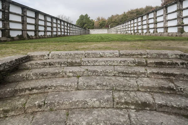 SANTIAGO DE COMPOSTELA,SPAIN-NOVEMBER 10,2015:Ancient cemetery, park, Parque de San Domingos de Bonaval.Santiago de Compostela, Galicia, Spain. — Stock Photo, Image