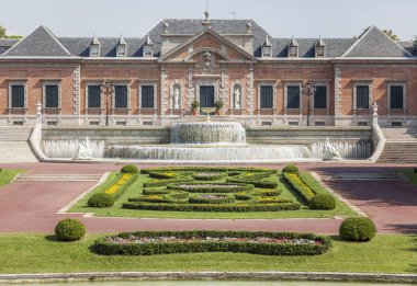 Barcelona, Albeniz Sarayı ve bahçeleri Joan Maragall, Park Montjuic. Saray olarak pavilion royal residence expo 1929 için inşa edilmiştir.