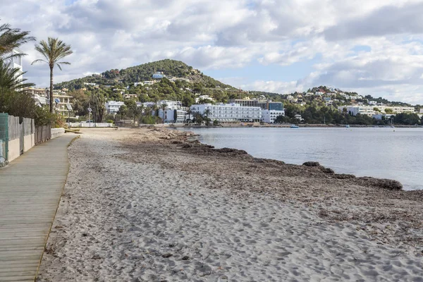 Talamanca beach, kış günü, Ibiza şehir.