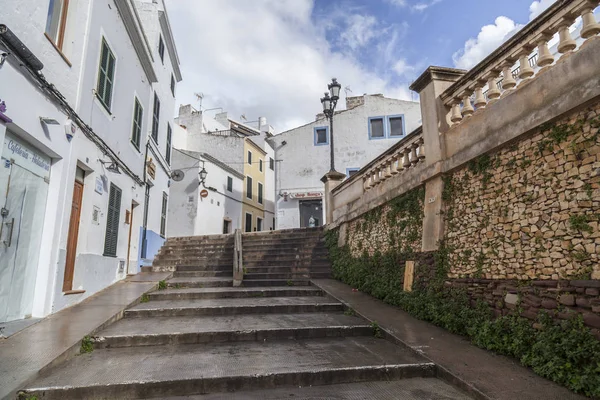 CIUTADELLA, Calle antigua cerca del puerto, zona histórica, Menorca, Islas Baleares . — Foto de Stock