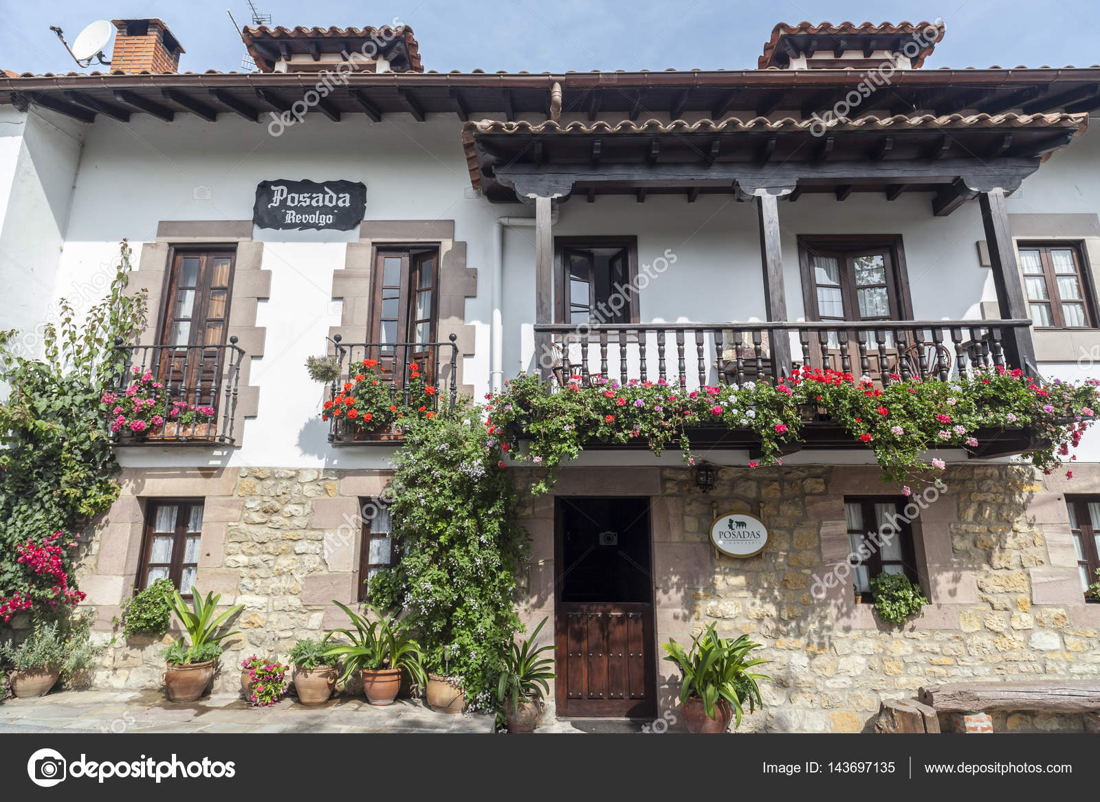  Traditional houses accomodation posadas in touristic 