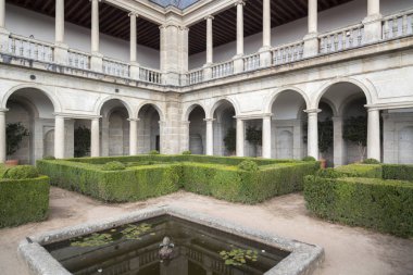 El Escorial, manastır ve bahçeleri, il Madrid, İspanya.