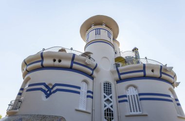 Mimari, modernist stil, Torre de la Creu veya Torre Dels Ous, yazan Josep Maria Jujol Gibert. Sant Joan Despi