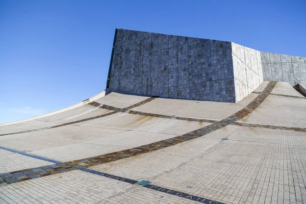 Arquitectura contemporánea, Ciudad de la Cultura de Galicia, Cidade da cultura de Galicia, diseñado por Peter Eisenman, Santiago de Compostela, Galicia, España . — Foto de Stock