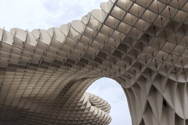 Metropol şemsiye yapısı tasarlanmış Jürgen Mayer, Sevilla, Endülüs, İspanya.